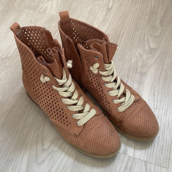 Report perforated leather lace-up boots, size 9 - Picture 2 of 8